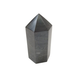 Obelisk z szungitu 6 cm.