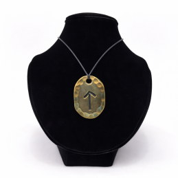 Runa Tiwaz z rzemykiem....