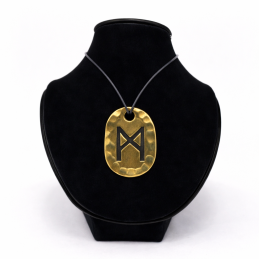 Runa Mannaz z rzemykiem....